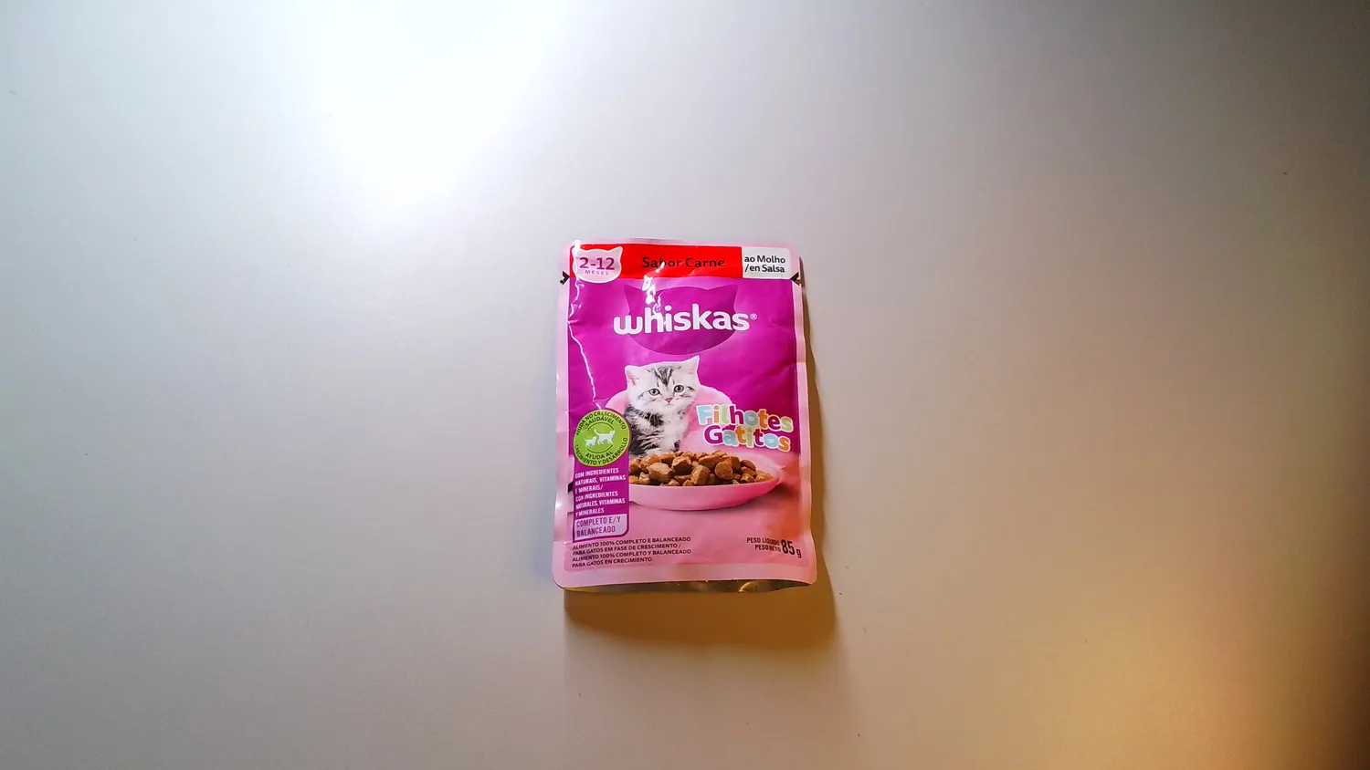 ALIMENTO PARA GATOS FILHOTES CARNE AO MOLHO WHISKAS SACHÊ 85G