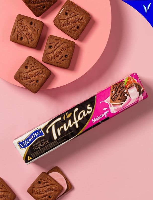 BISCOITO RECHEADO VITAMASSA TRUFAS MORANGO 140G