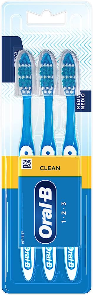 ESCOVA DENTAL MÉDIA ORAL-B 1-2-3 CLEAN 3 UNIDADES