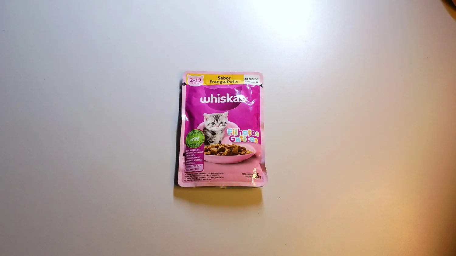 ALIMENTO PARA GATOS FILHOTES FRANGO AO MOLHO WHISKAS SACHÊ 85G